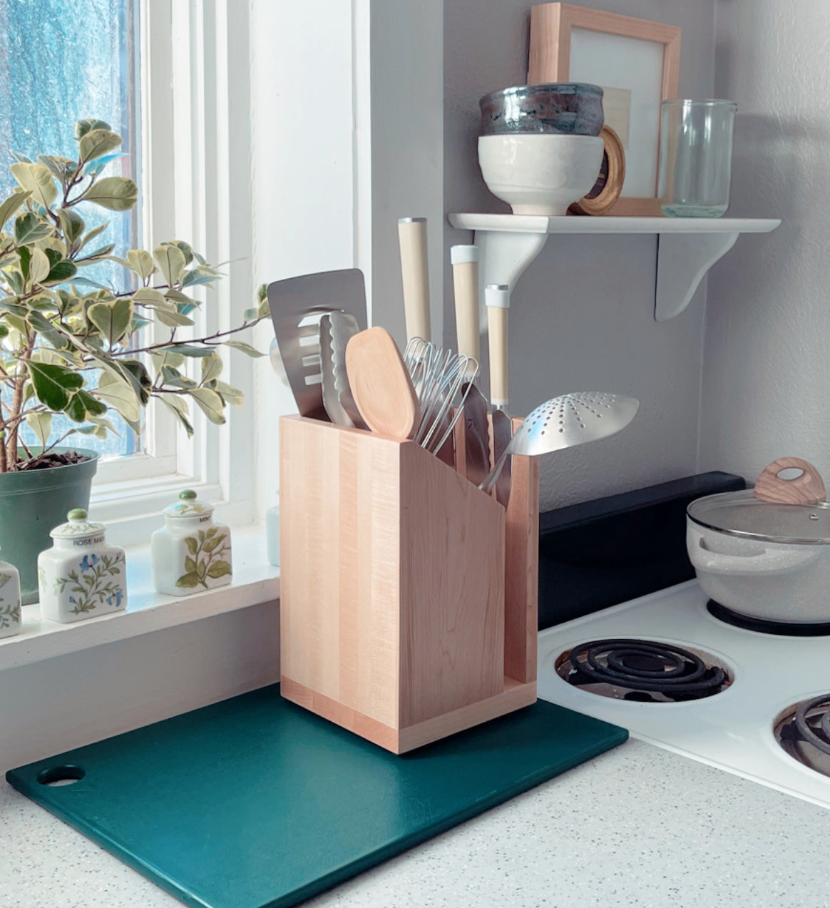 Lay your table for life.