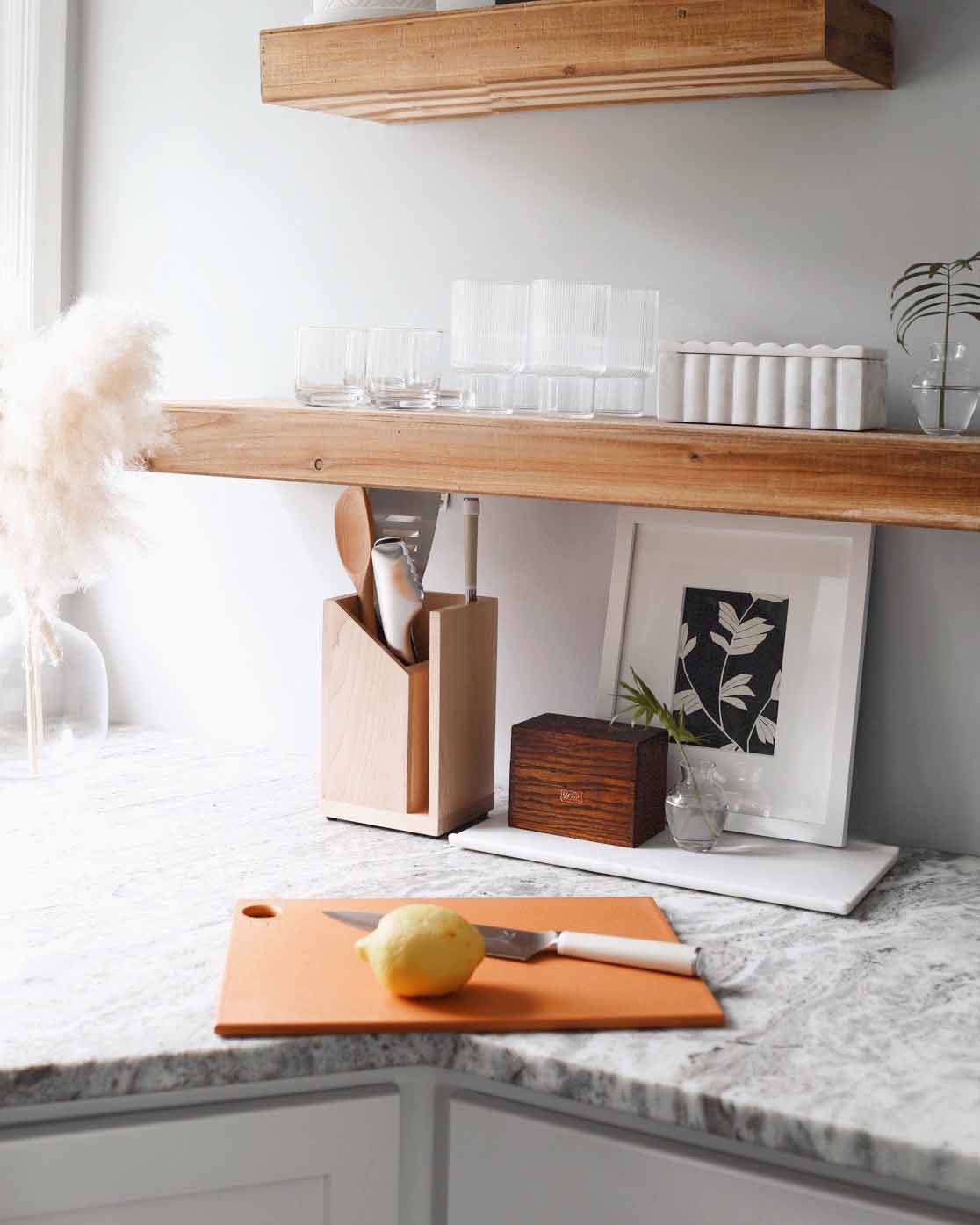Material Kitchen